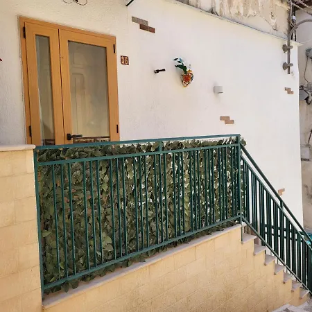 Nonna Libera Centro Storico * Rodi Garganico